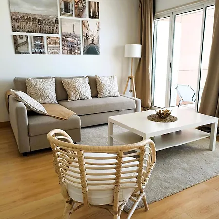 Modern Marina Apartment