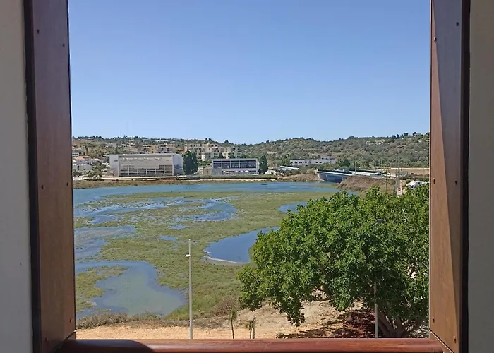 Modern Marina דירה